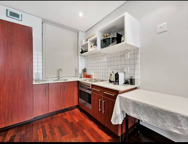 1 BEDROOM APARTMENT TO LET IN CAPE TOWN CITY CENTRE